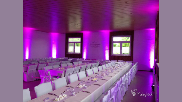 Ambiente Light in magenta